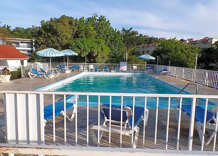 -montego Bay Club Aparthotel 3*